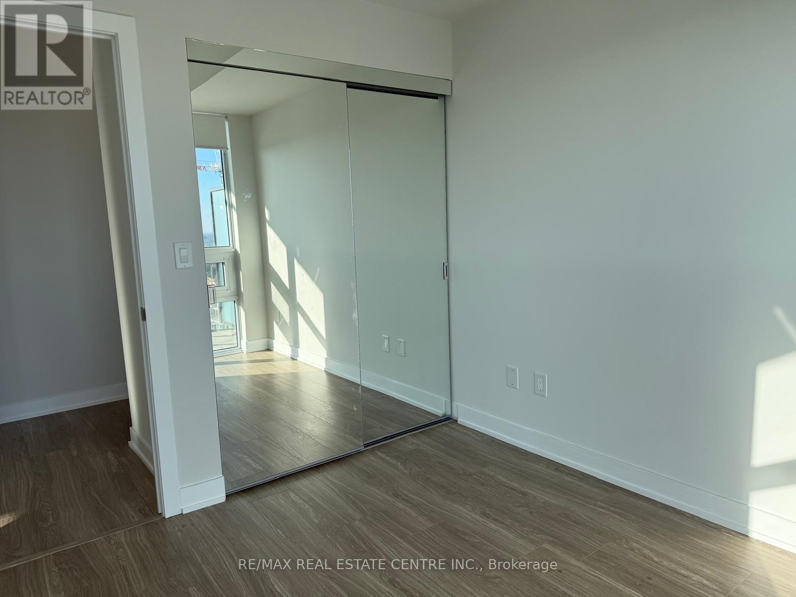 2808 - 430 Square One Drive, Mississauga (City Centre), Ontario  L5B 0L6 - Photo 28 - W12109257