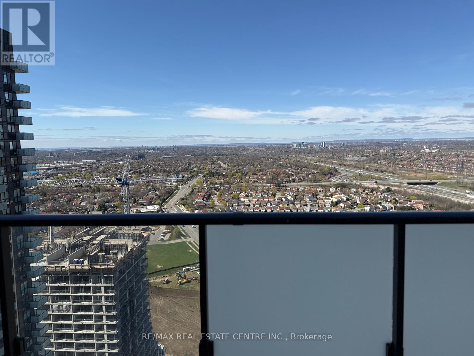 3408 - 430 Square One Drive, Mississauga (City Centre), Ontario  L5B 0L6 - Photo 22 - W12117335