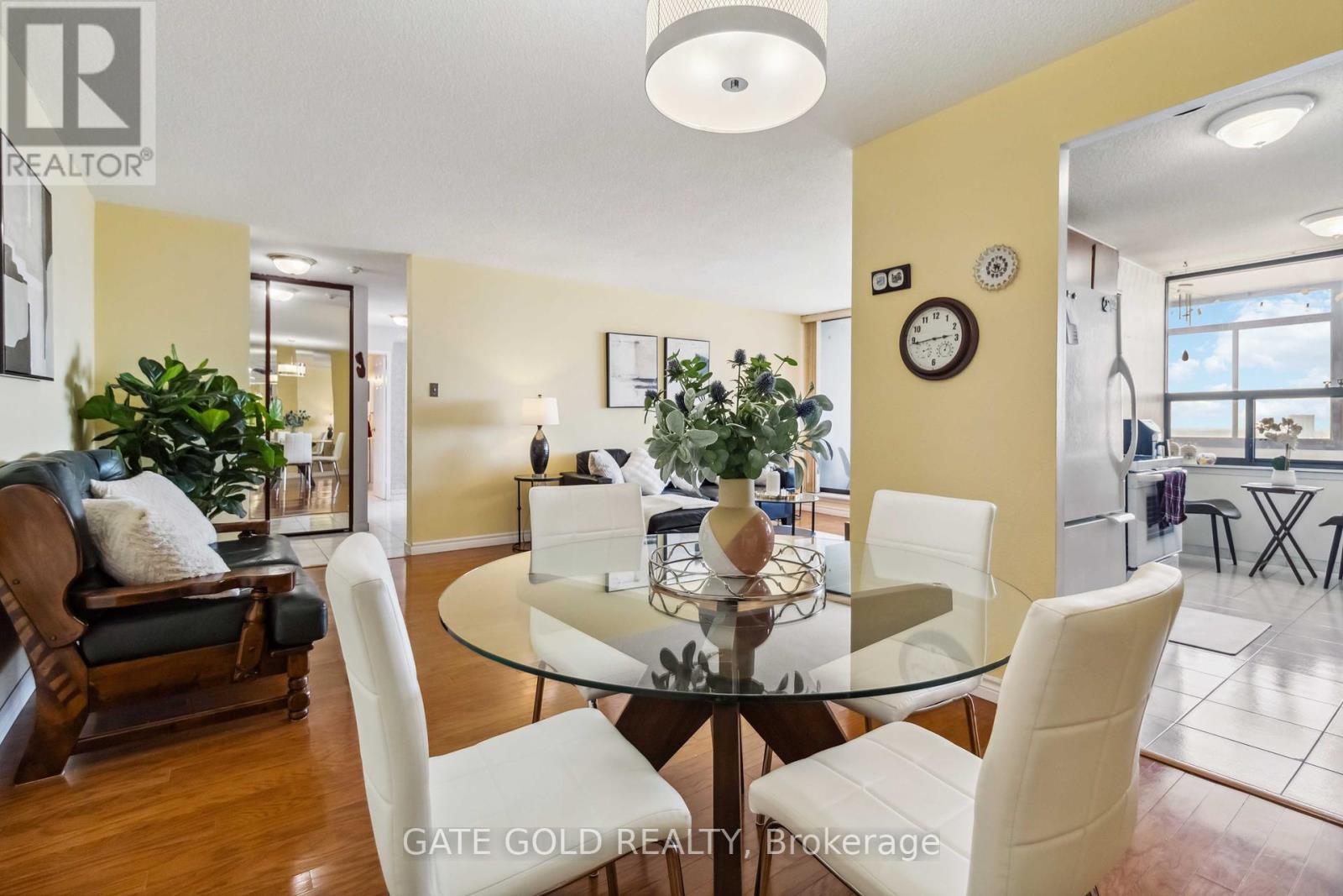 2510 - 18 Knightsbridge Road, Brampton, Ontario  L6T 3X5 - Photo 17 - W12157625