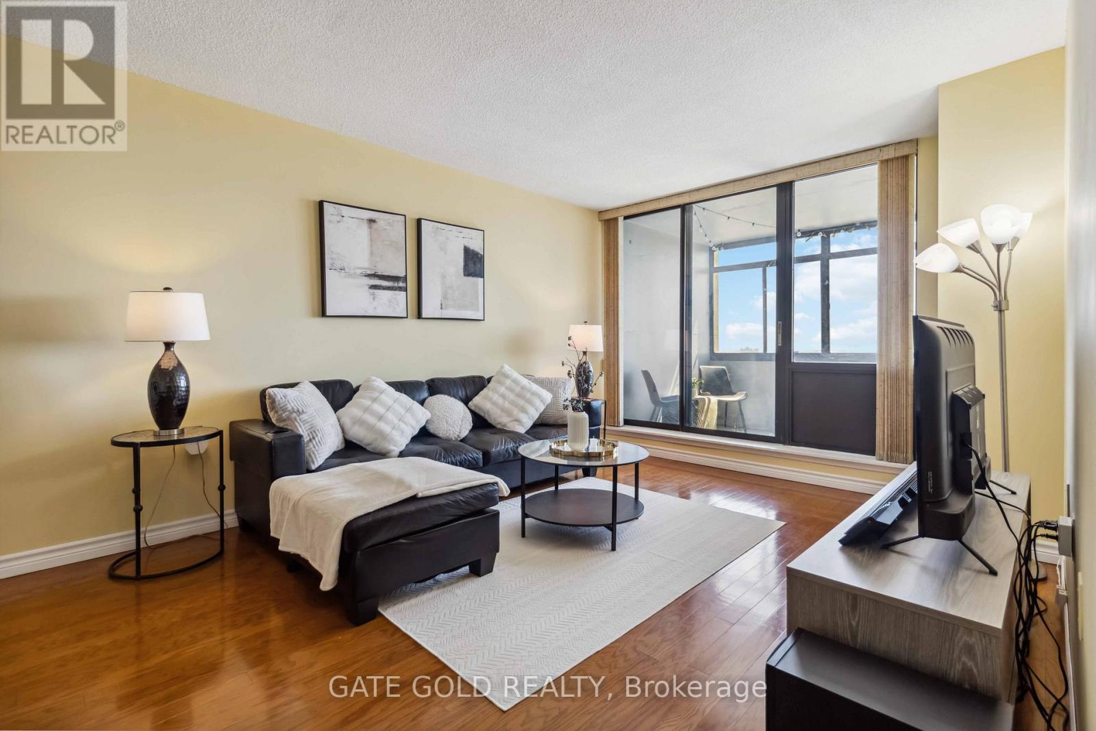 2510 - 18 Knightsbridge Road, Brampton, Ontario  L6T 3X5 - Photo 13 - W12157625