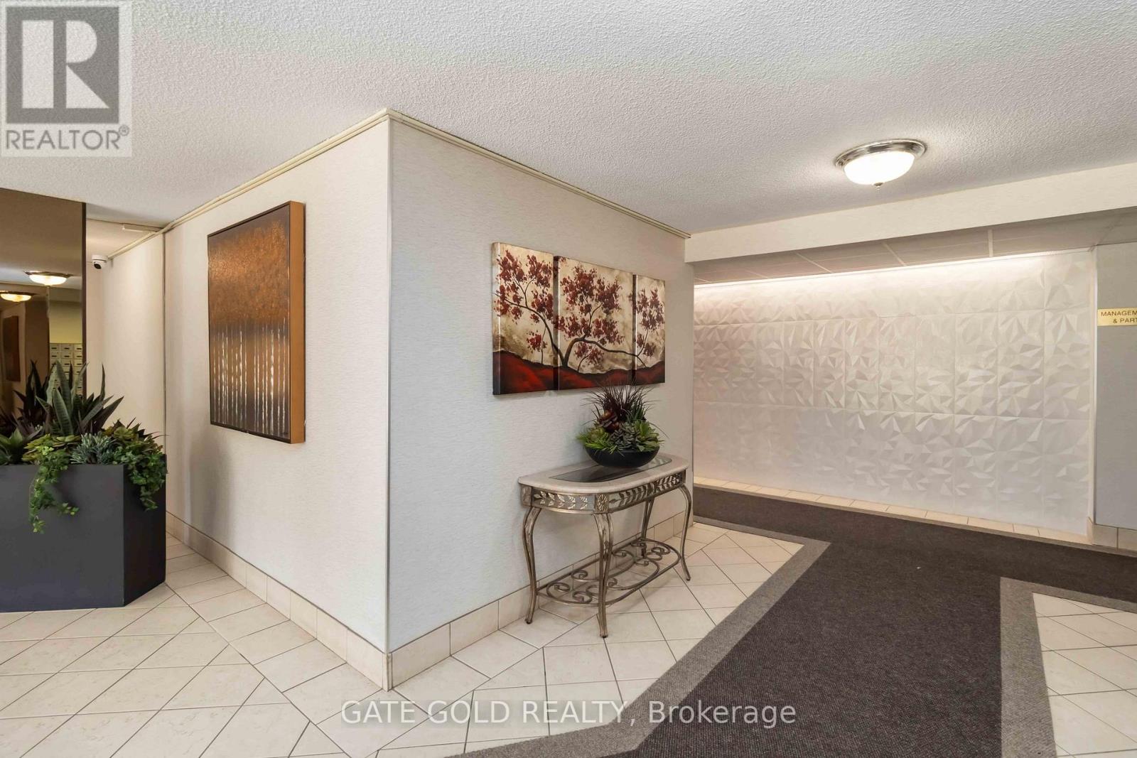 2510 - 18 Knightsbridge Road, Brampton, Ontario  L6T 3X5 - Photo 6 - W12157625