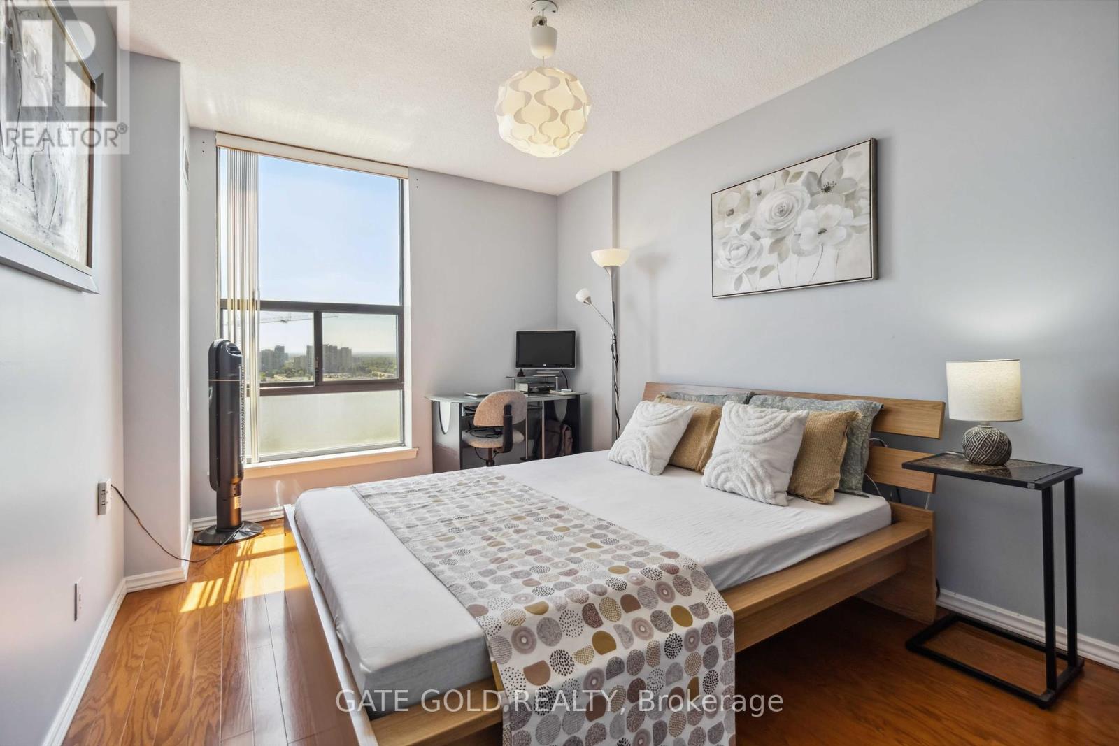 2510 - 18 Knightsbridge Road, Brampton, Ontario  L6T 3X5 - Photo 28 - W12157625