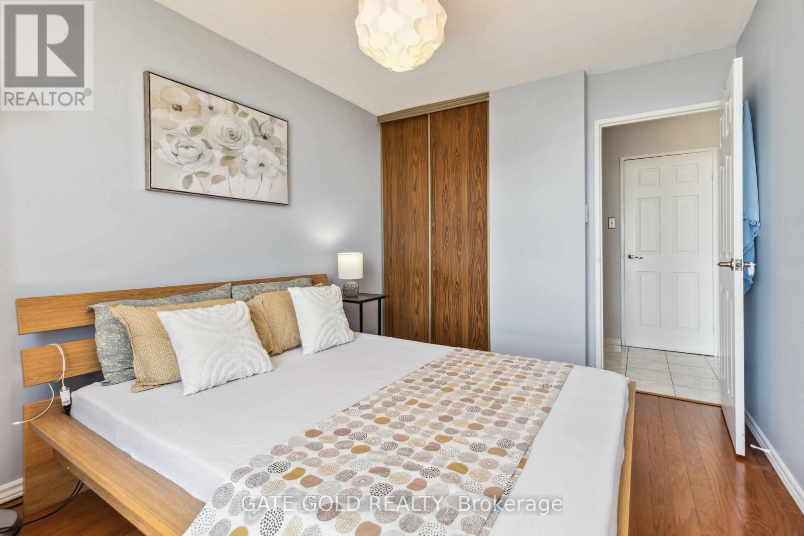2510 - 18 Knightsbridge Road, Brampton, Ontario  L6T 3X5 - Photo 29 - W12157625