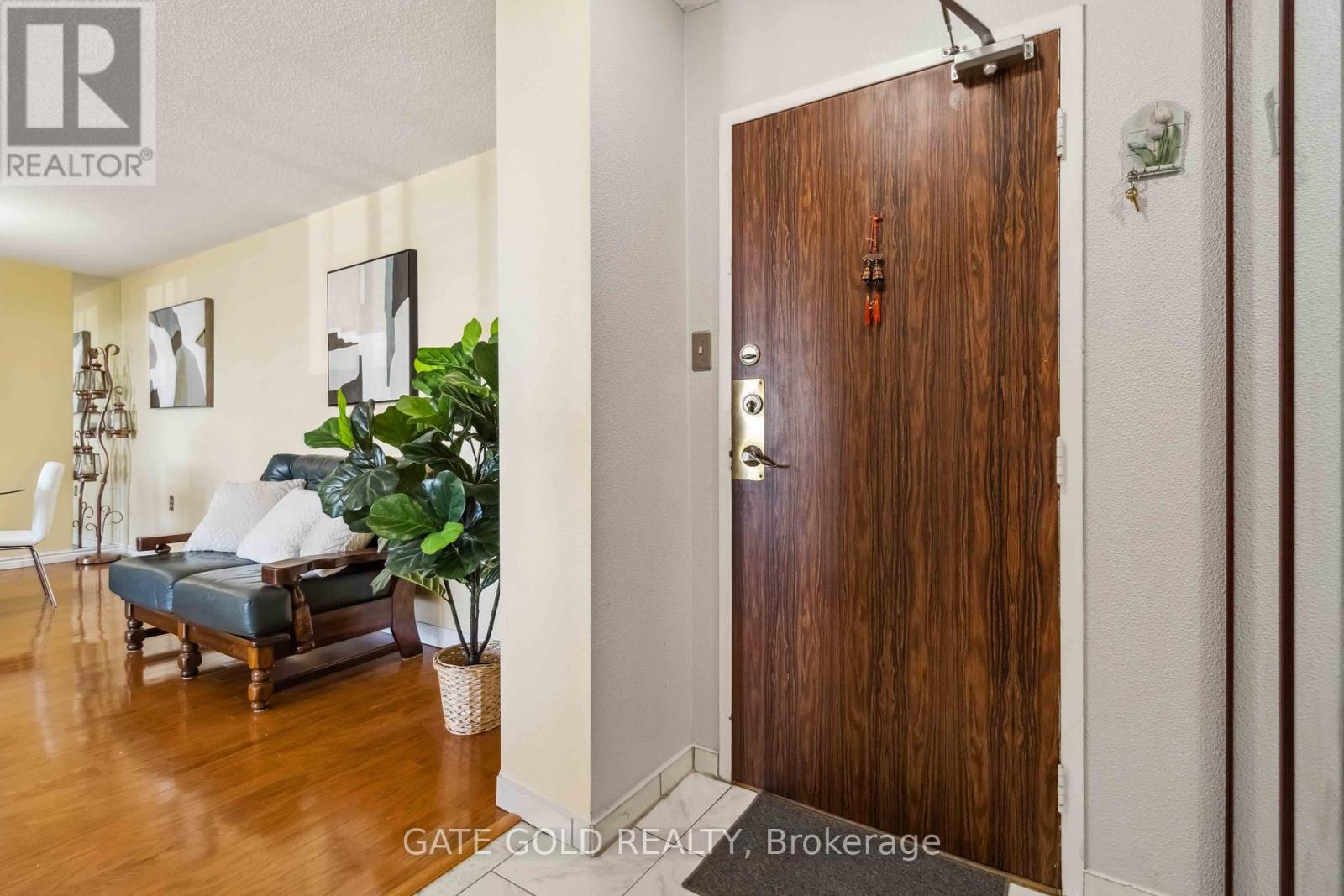 2510 - 18 Knightsbridge Road, Brampton, Ontario  L6T 3X5 - Photo 11 - W12157625