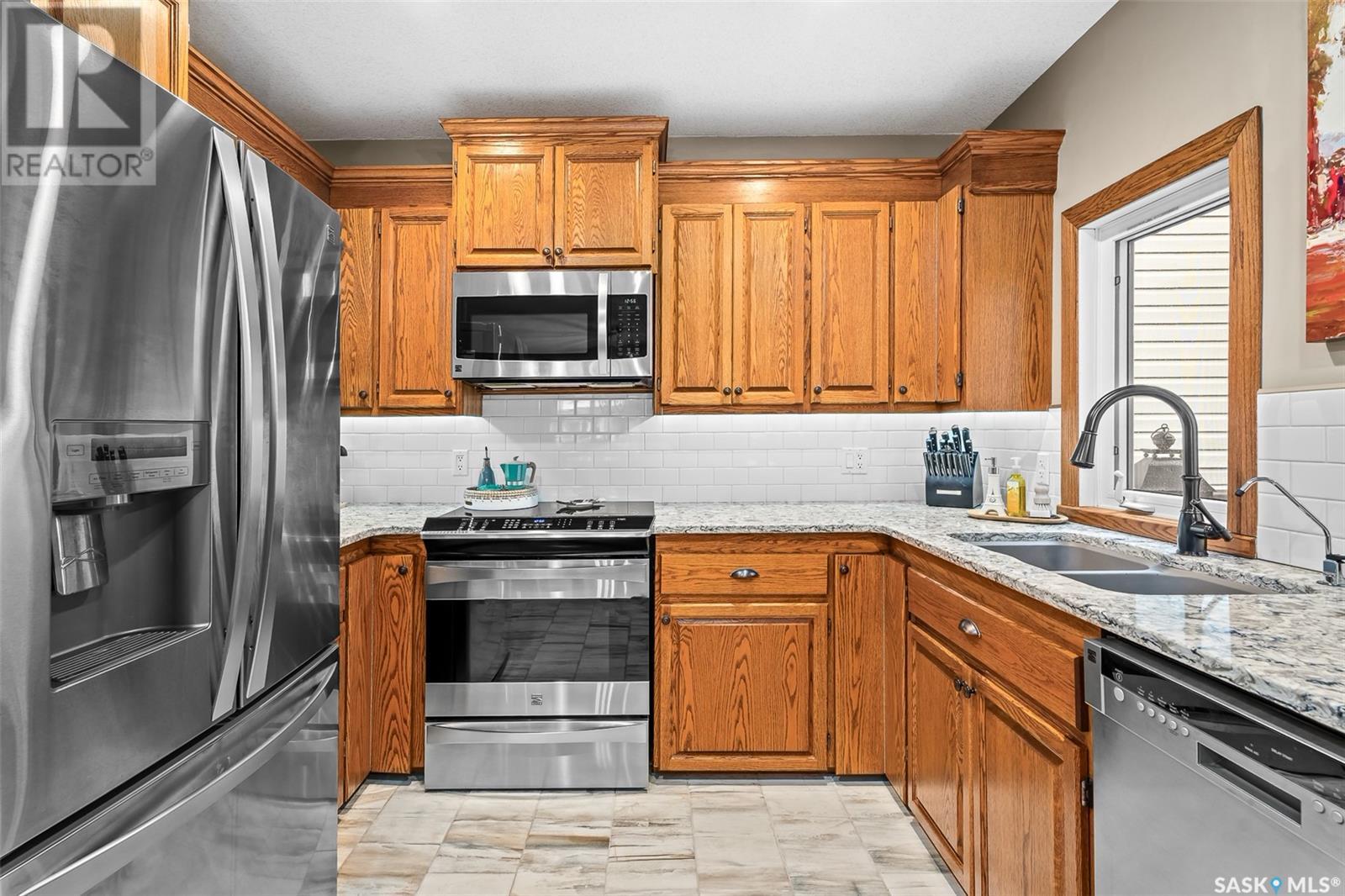 327 Ominica Street W, Moose Jaw, Saskatchewan  S6H 1X6 - Photo 9 - SK006455