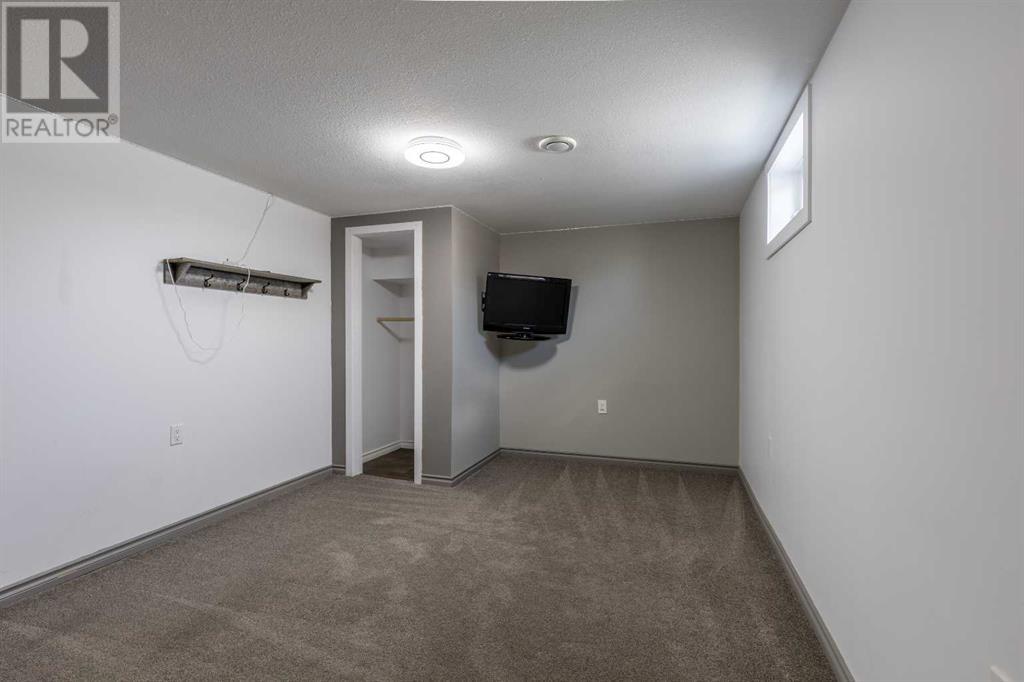 180 N 250 W, Raymond, Alberta  T0K 2S0 - Photo 32 - A2214854