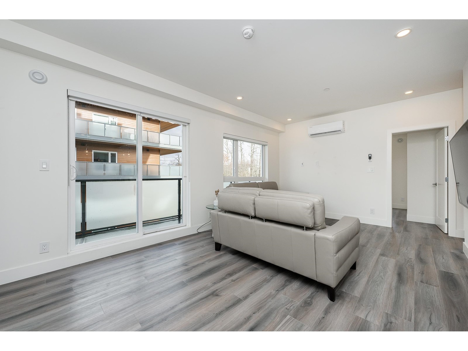 A303 8447 202 Street, Langley, British Columbia  V2Y 4K1 - Photo 7 - R3004685