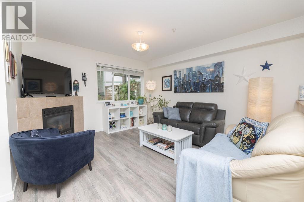 38 735 Park Road, Gibsons, British Columbia  V0N 1V7 - Photo 3 - R3004009