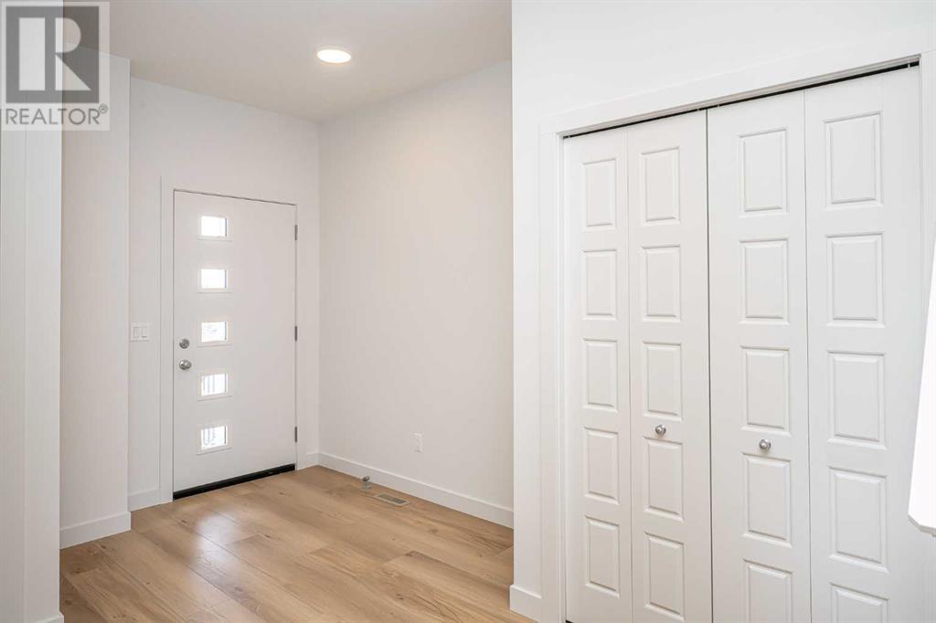 203 Belvedere Crescent Se, Calgary, Alberta  T2A 7M5 - Photo 4 - A2222511