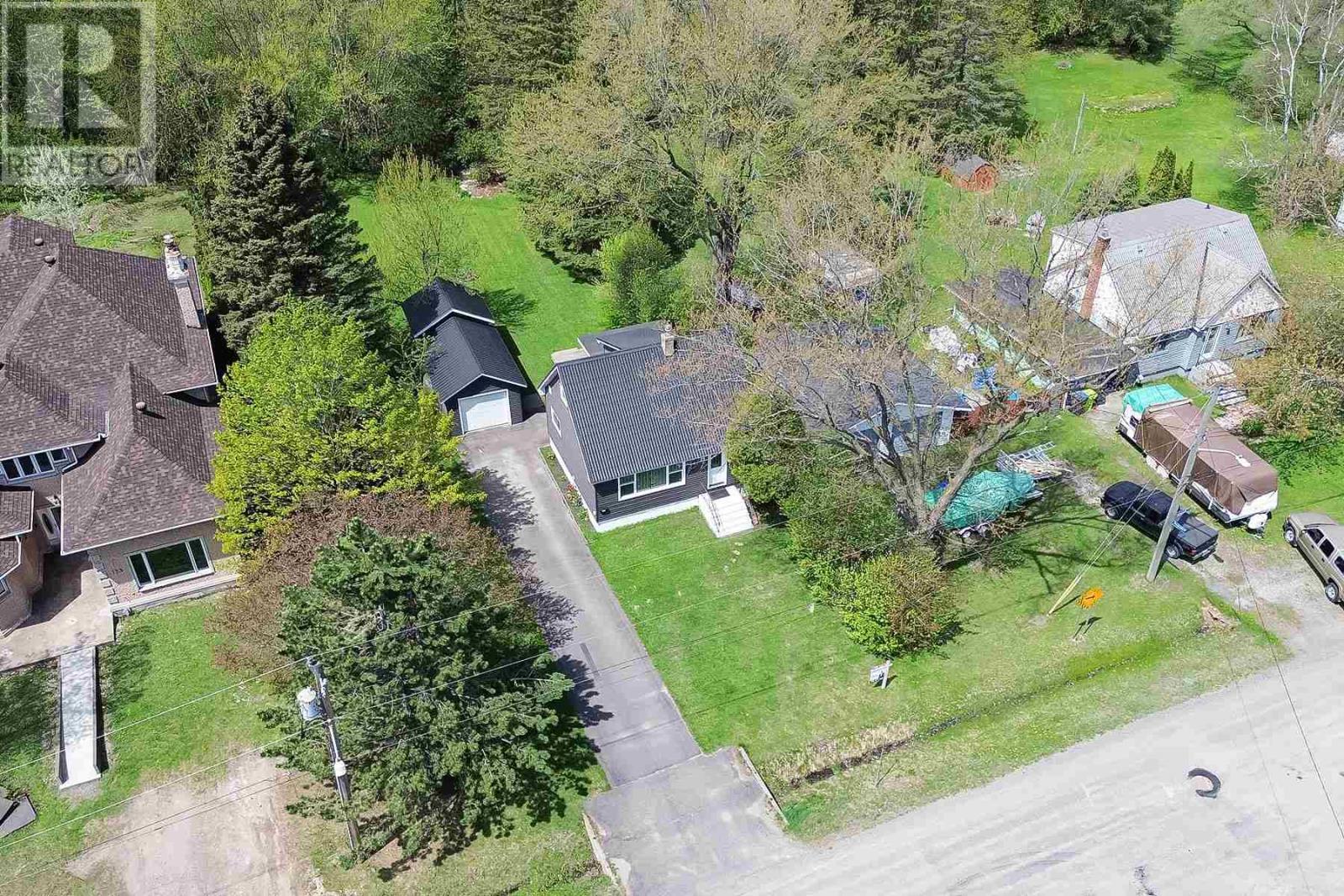 127 Roosevelt Ave, Sault Ste. Marie, Ontario  P6C 5M7 - Photo 42 - SM251185