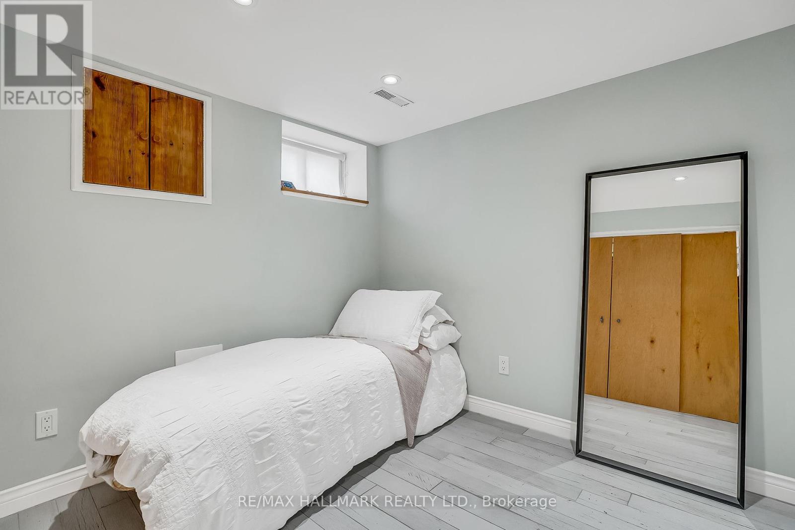 1043 Craven Road, Toronto, Ontario  M4J 4V7 - Photo 29 - E12158044