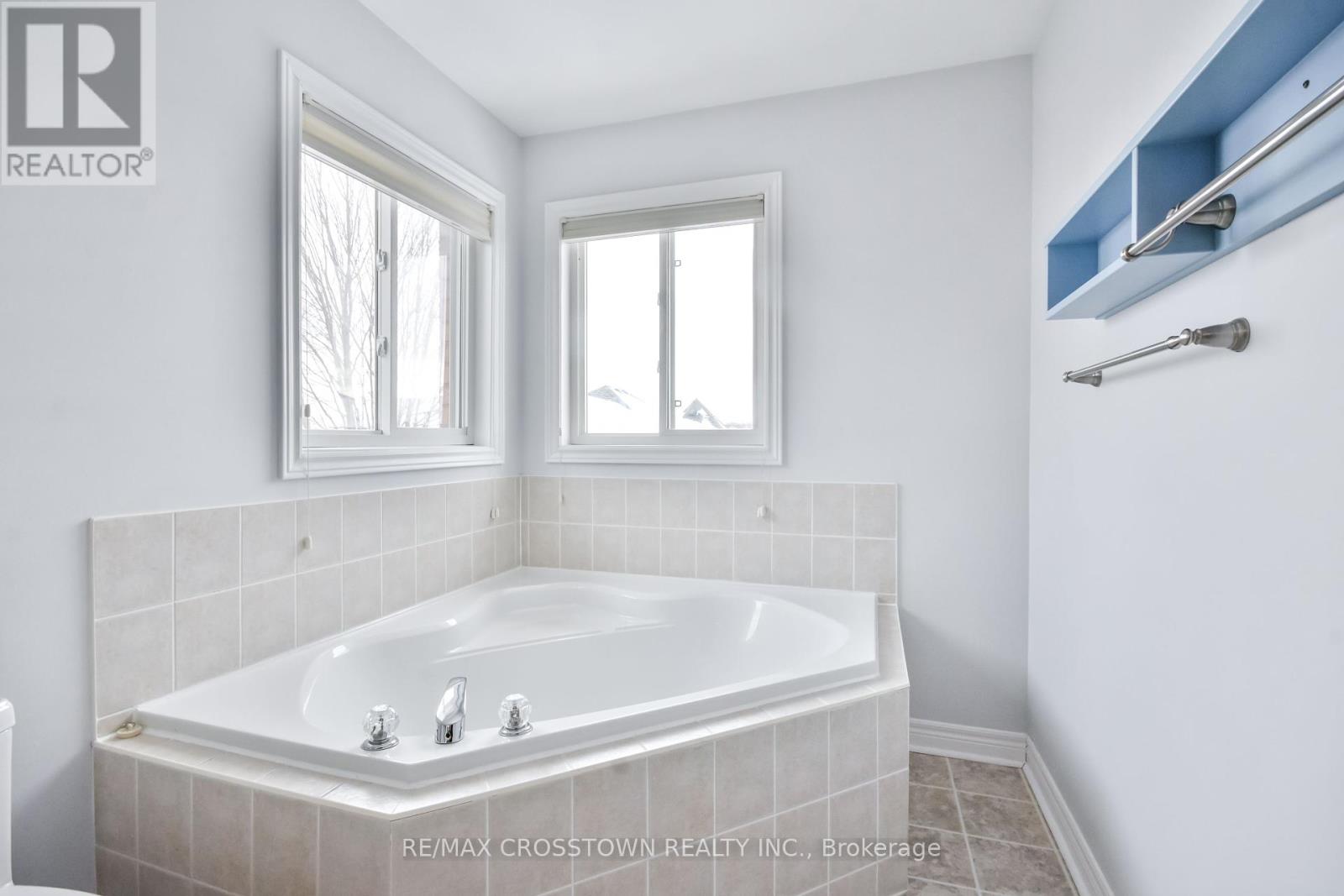 51 Catherine Drive, Barrie, Ontario  L4N 0H1 - Photo 23 - S12146591