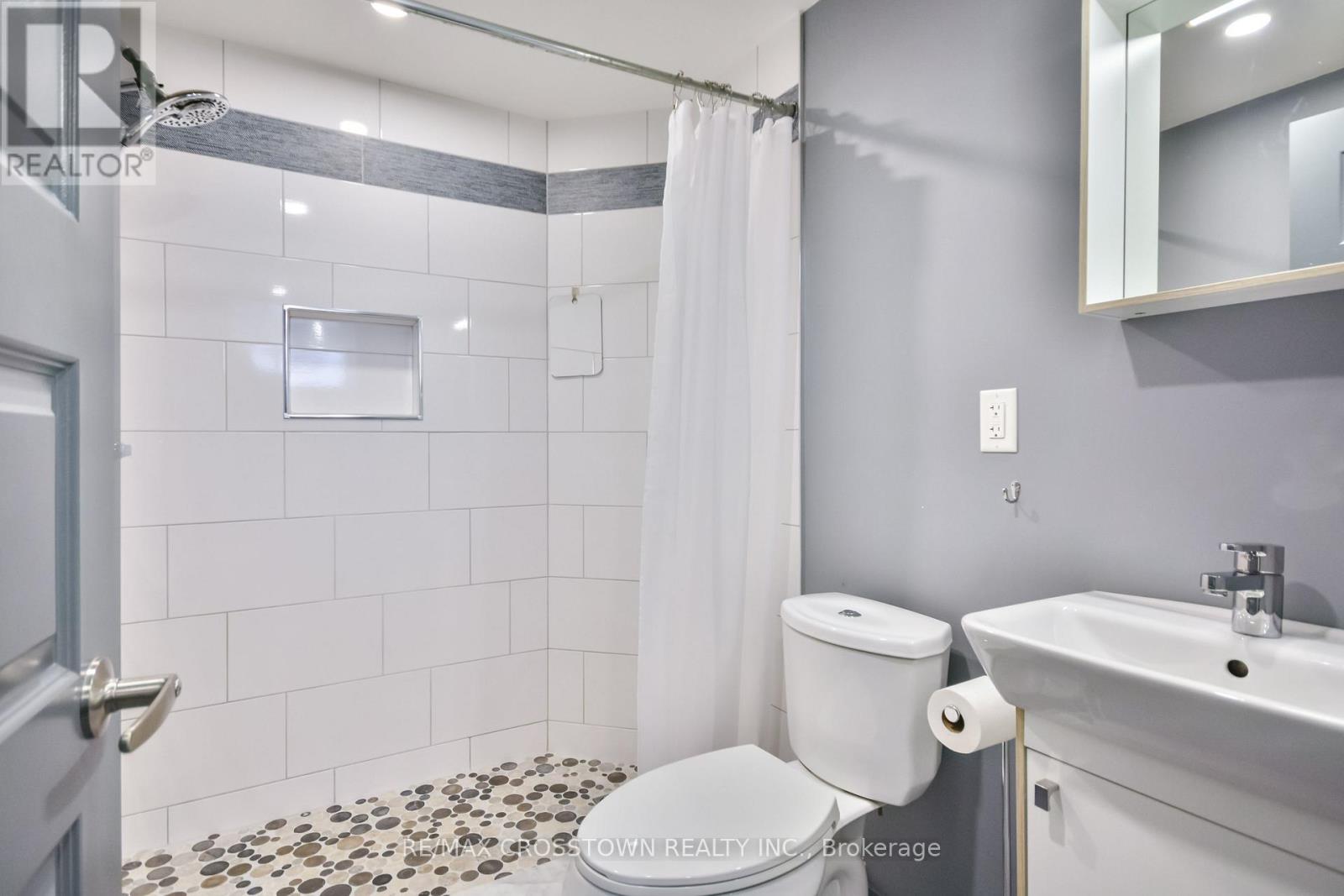 51 Catherine Drive, Barrie, Ontario  L4N 0H1 - Photo 34 - S12146591