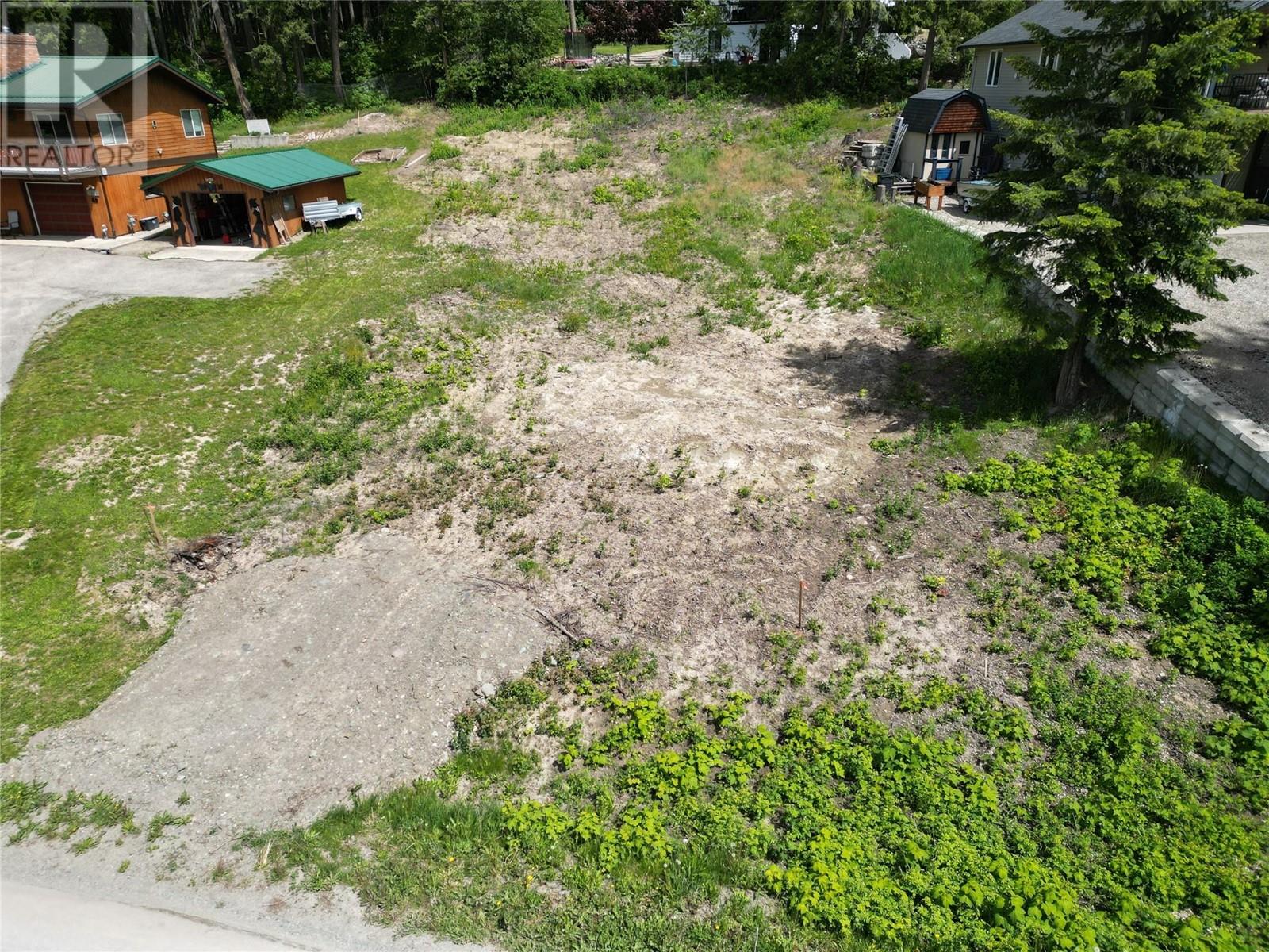 2902 Cedar Drive, Sorrento, BC V0E2W2