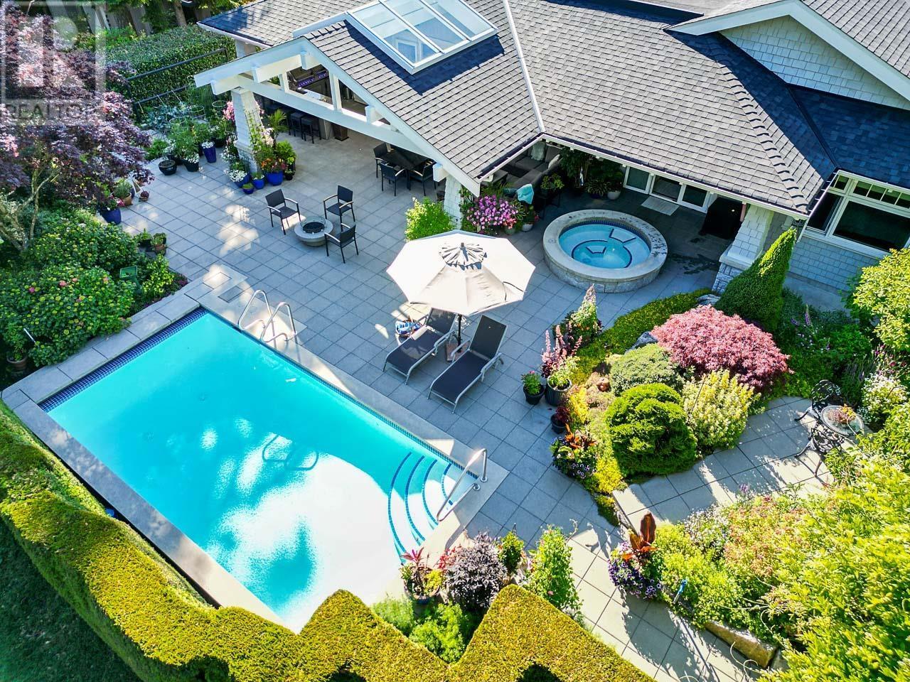 4696 WOODGREEN DRIVE, west vancouver, British Columbia