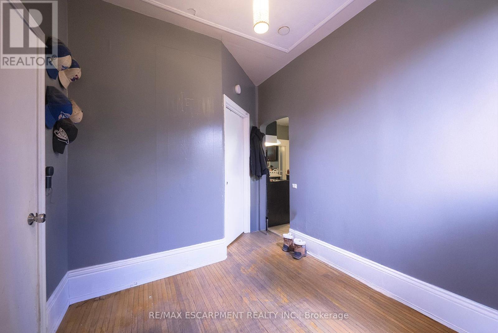 294 Darling Street, Brantford, Ontario  N3S 3X8 - Photo 19 - X12157916