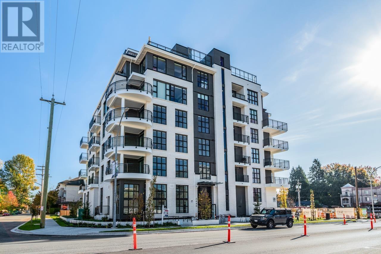 300 2446 Shaughnessy Street, Port Coquitlam, British Columbia  V3C 3E5 - Photo 2 - R3004634