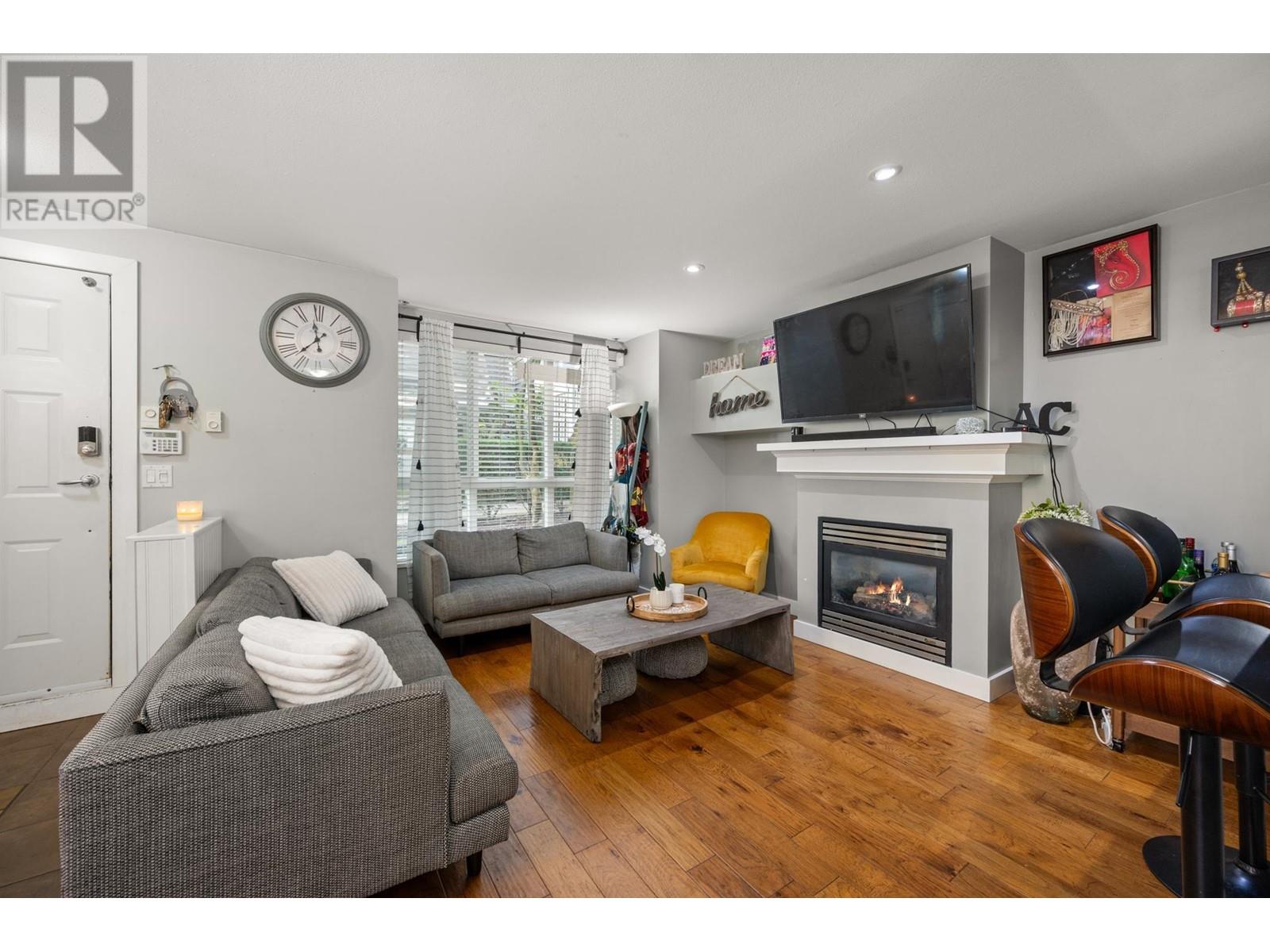 Property at 1 1075 LYNN VALLEY ROAD image 4
