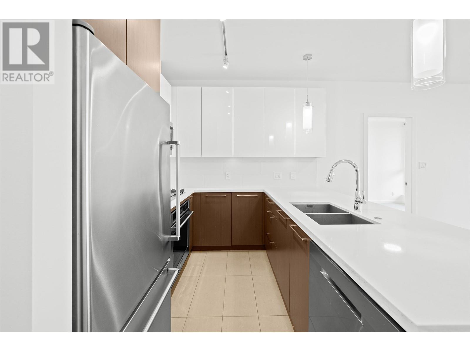903 271 Francis Way, New Westminster, British Columbia  V3L 0H2 - Photo 3 - R3004655