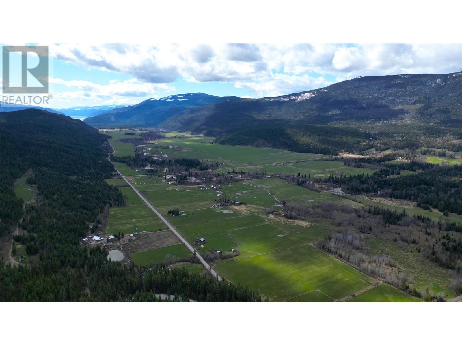 9300 6 Highway, Edgewood, British Columbia  V0G 1J0 - Photo 23 - 10343313