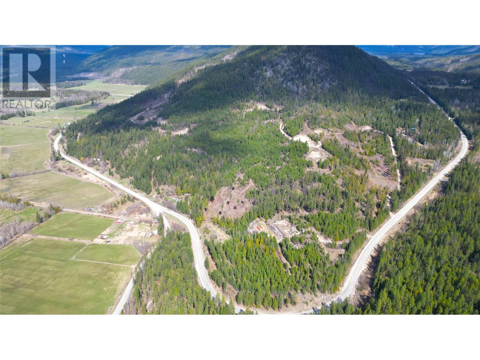 9300 6 Highway, Edgewood, British Columbia  V0G 1J0 - Photo 30 - 10343313