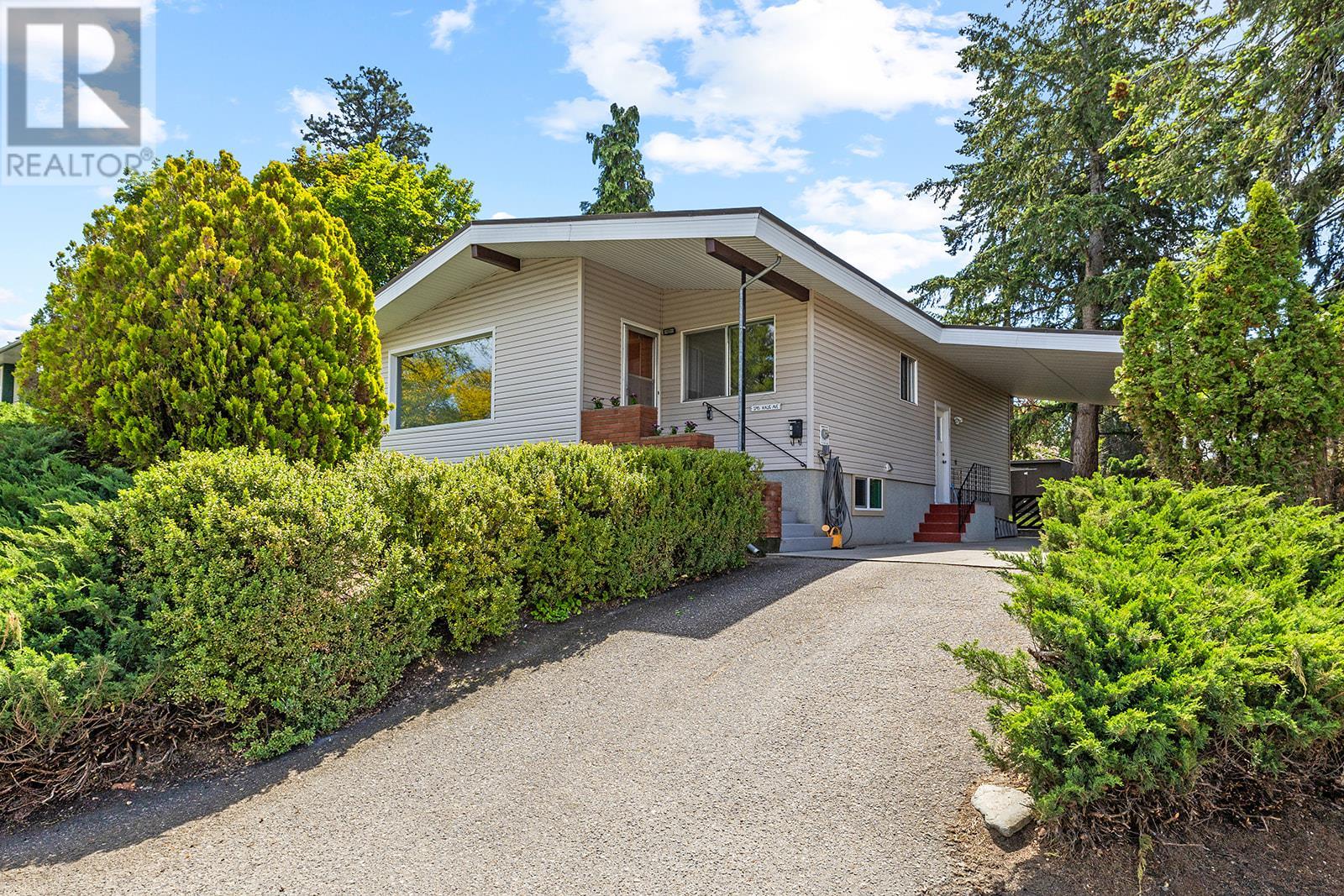 1745 Haug Avenue, Kelowna, British Columbia  V1Y 4M3 - Photo 1 - 10347100