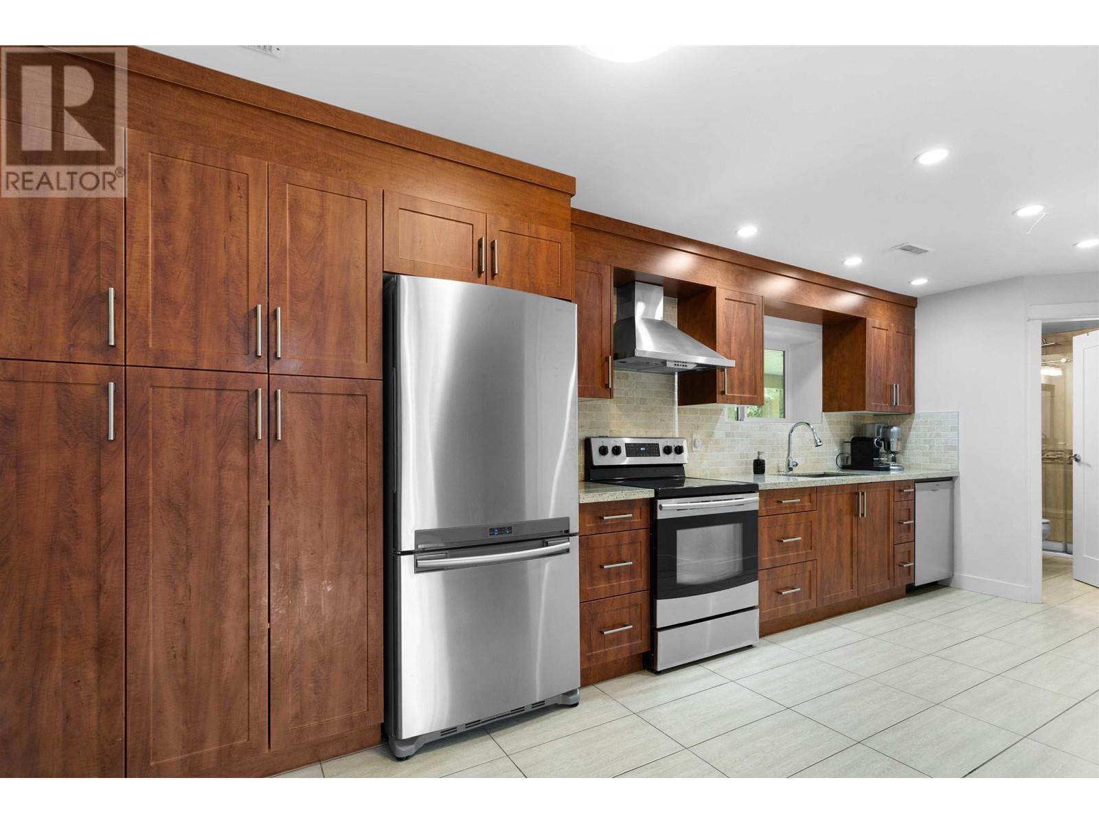 2606 Hawser Avenue, Coquitlam, British Columbia  V3C 4E1 - Photo 14 - R3004625