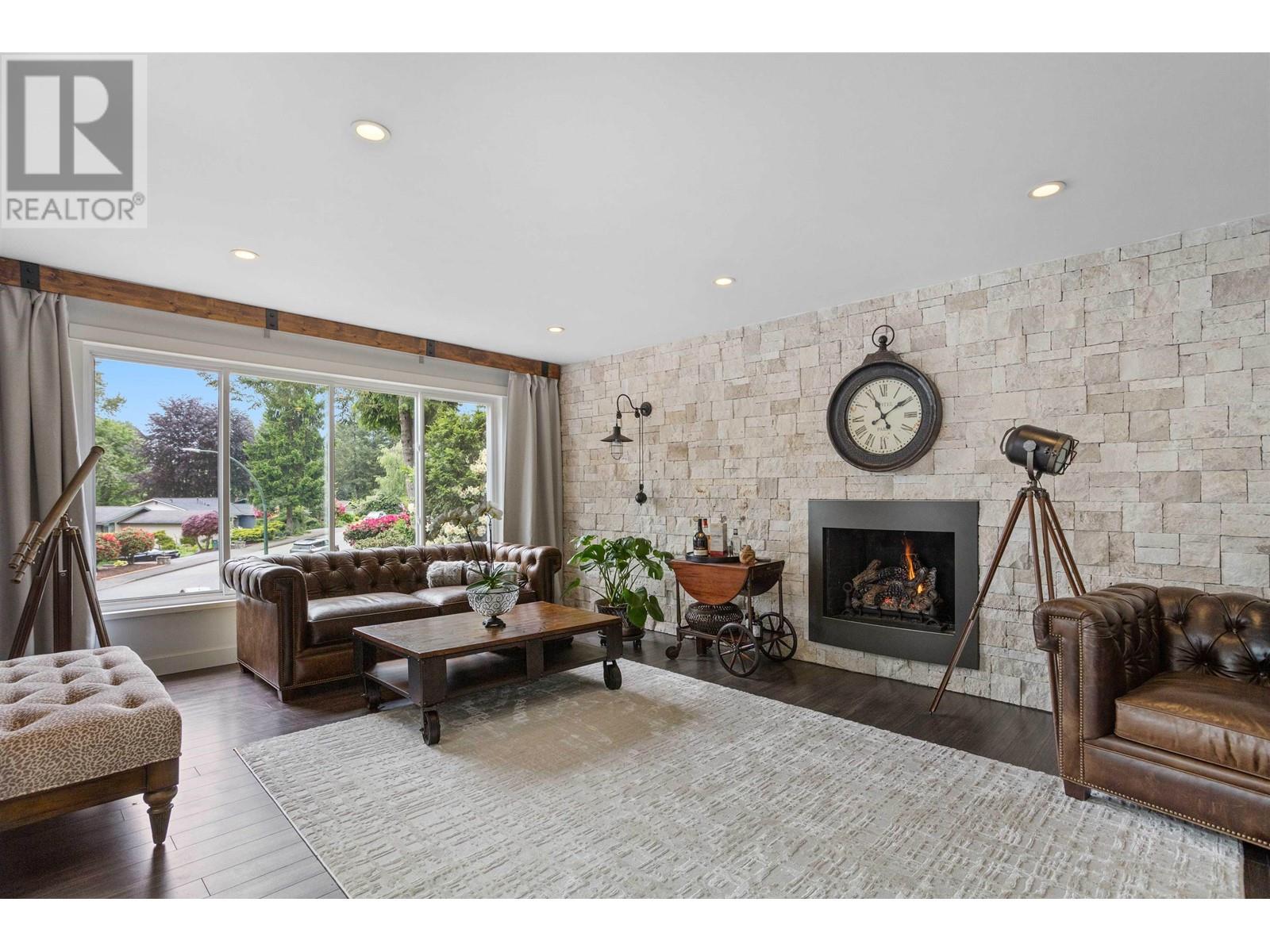 2606 Hawser Avenue, Coquitlam, British Columbia  V3C 4E1 - Photo 3 - R3004625