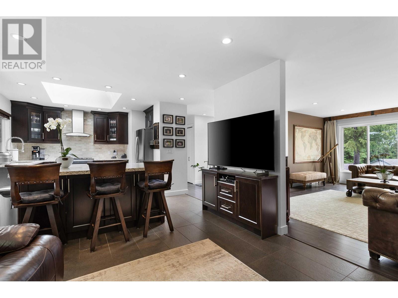 2606 Hawser Avenue, Coquitlam, British Columbia  V3C 4E1 - Photo 8 - R3004625