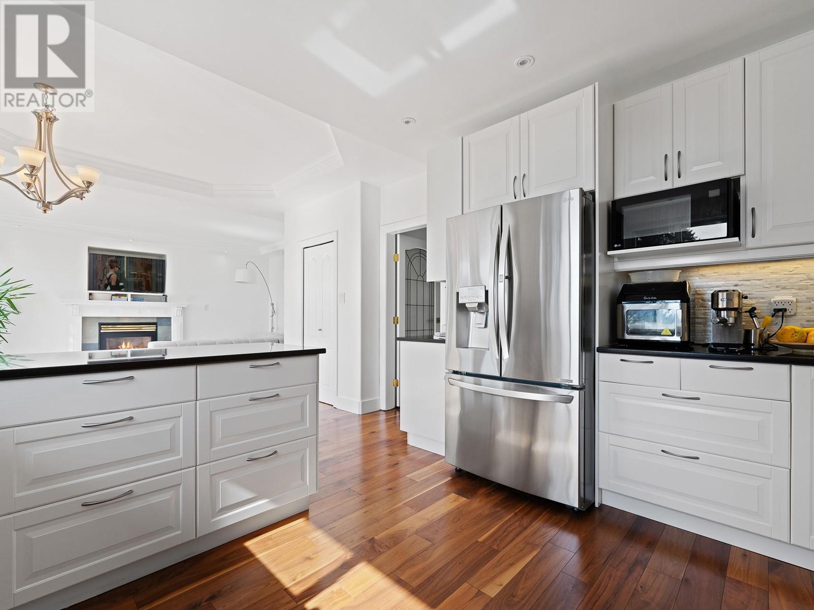 1075 Adderley Street, North Vancouver, British Columbia  V7L 1T4 - Photo 9 - R3004675
