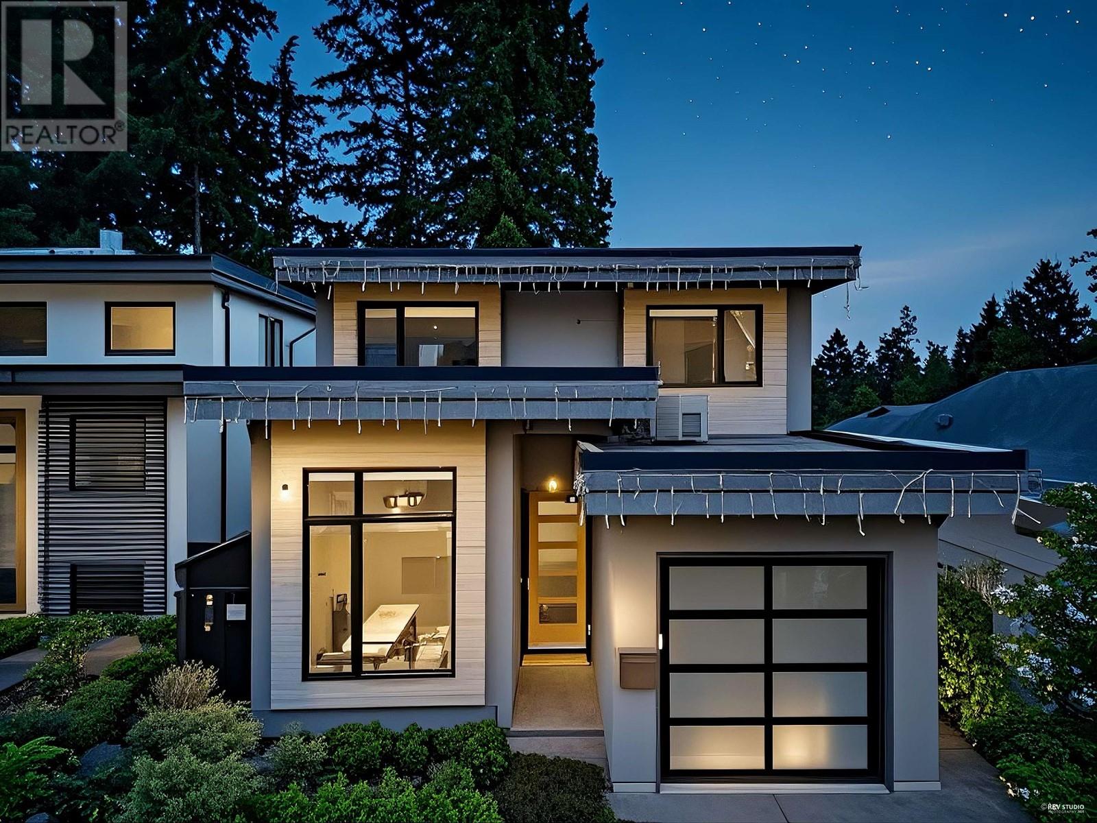 1033 PROSPECT AVENUE, north vancouver, British Columbia