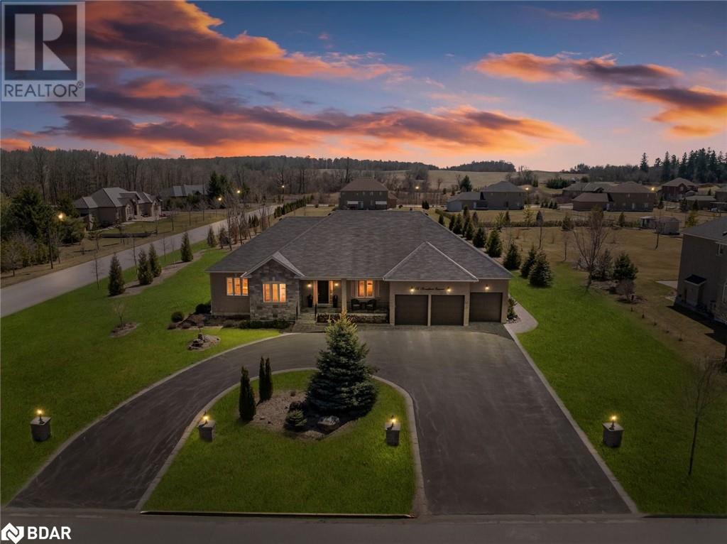 66 STONESTHROW Crescent, uxbridge, Ontario