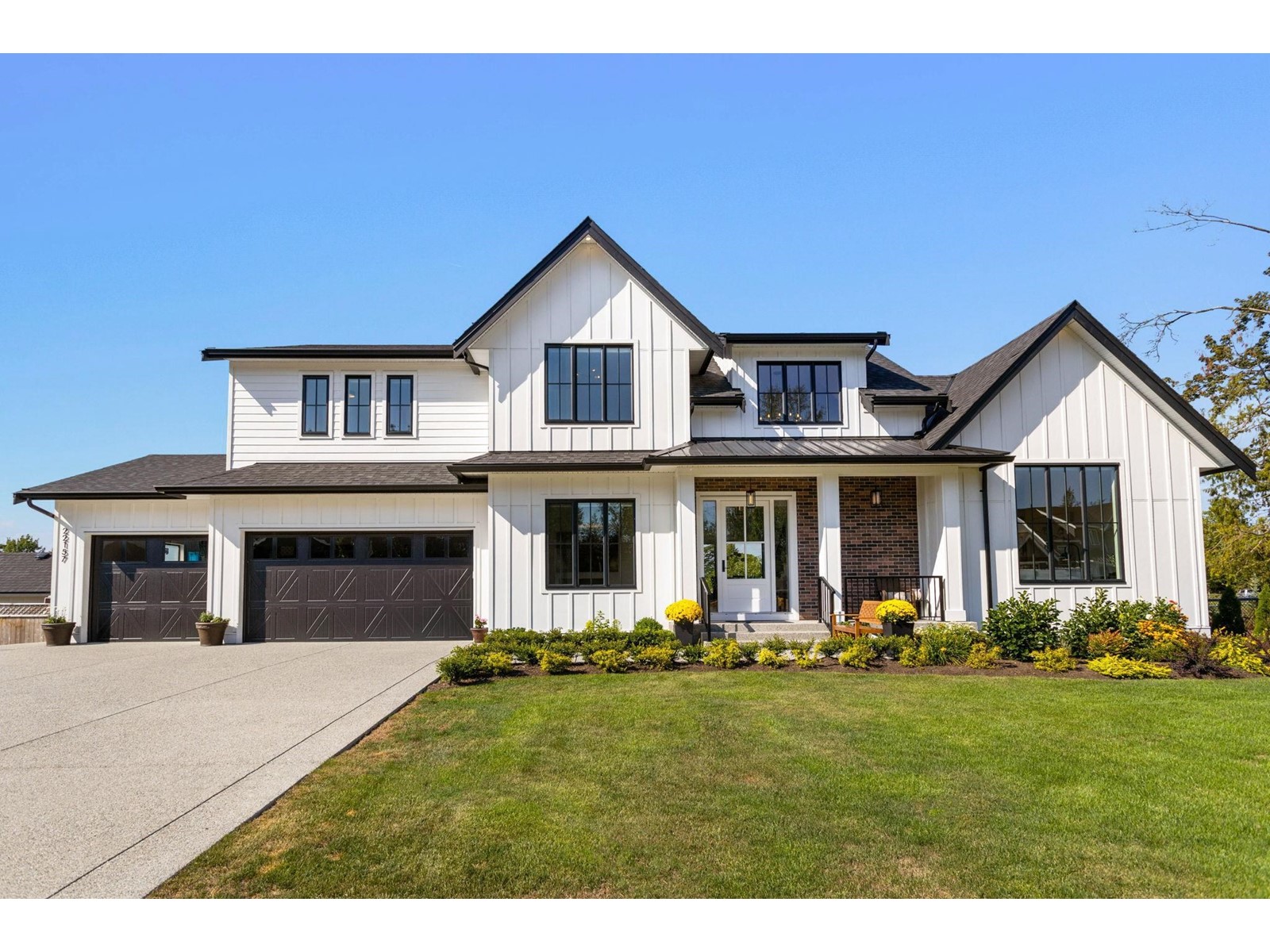 22157 44A AVENUE, Langley, British Columbia