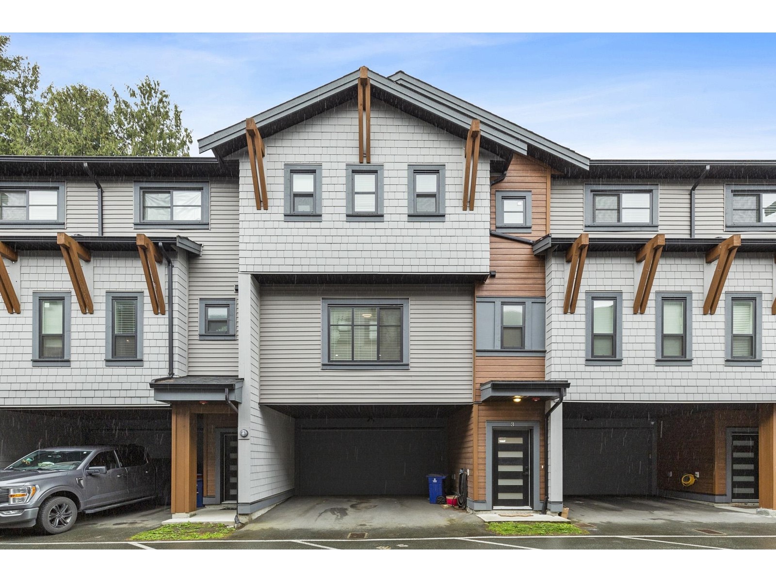 3 45608 Bernard Avenue, Chilliwack Proper West, Chilliwack, British Columbia  V2P 1H8 - Photo 1 - R3002993