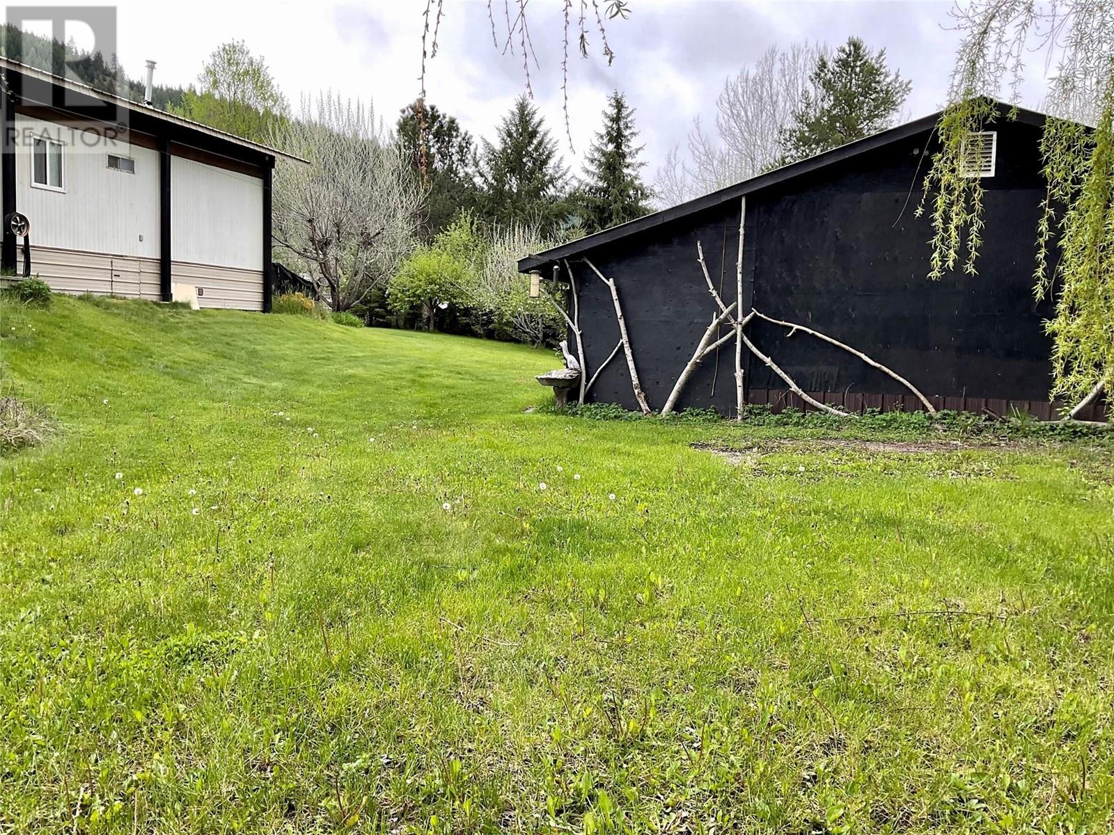 1380 Klondike Street, Greenwood, British Columbia  V0H 1J0 - Photo 9 - 10348557