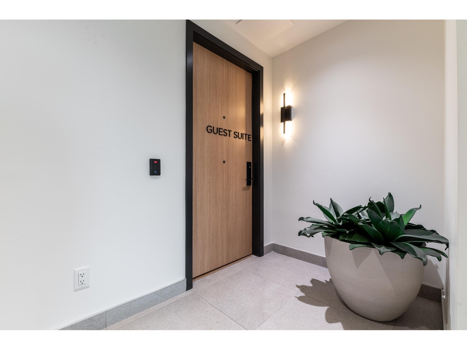1102 13685 102 Avenue, Surrey, British Columbia  V3T 1N7 - Photo 13 - R2983925