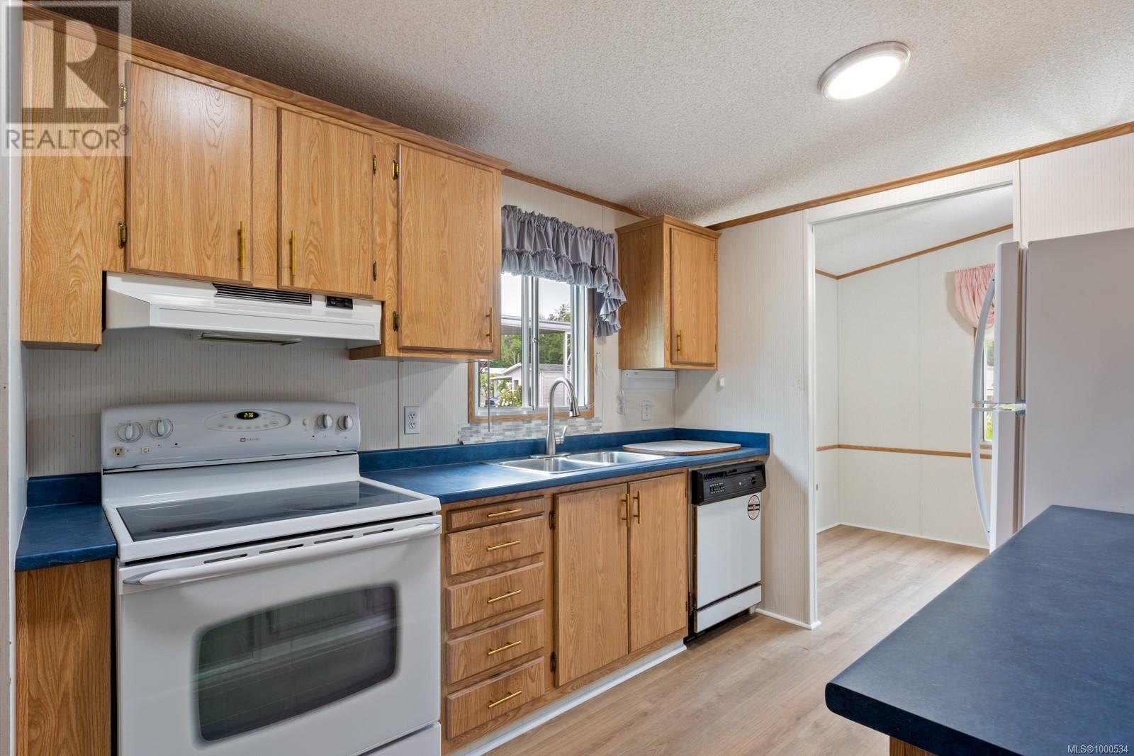 23 2140 20th St, Courtenay, British Columbia  V9N 2G6 - Photo 9 - 1000534
