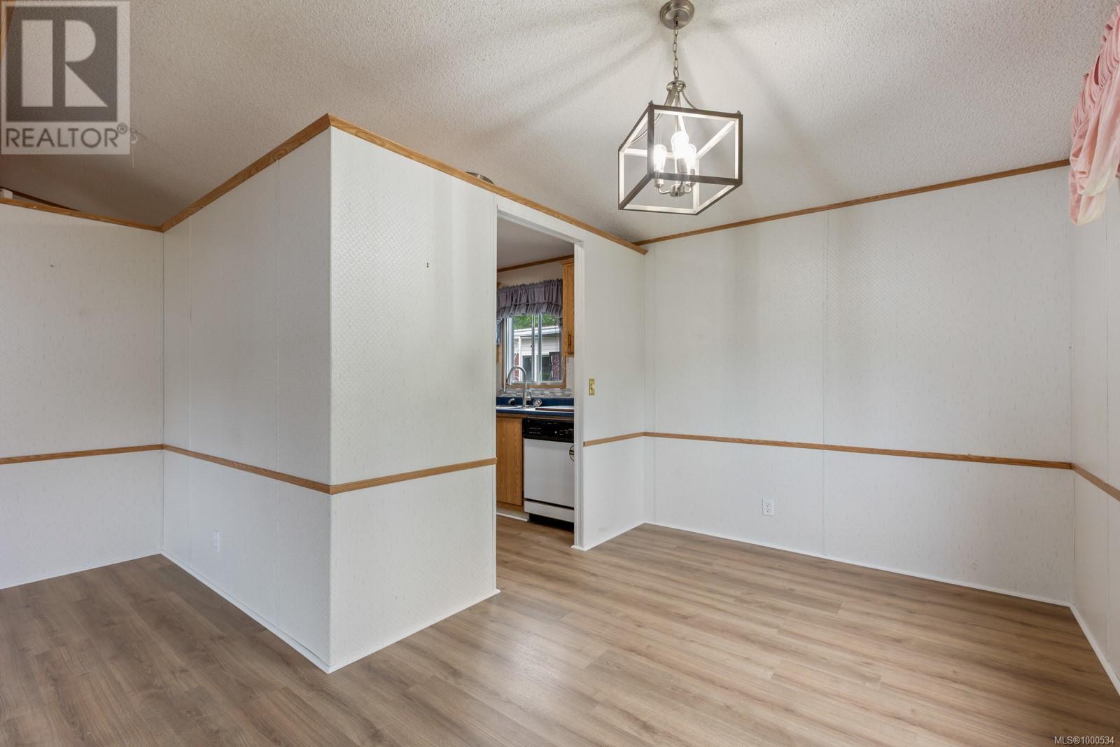 23 2140 20th St, Courtenay, British Columbia  V9N 2G6 - Photo 5 - 1000534