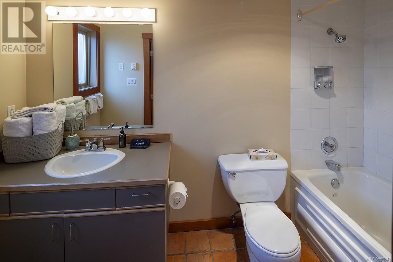 213 Mary St, Victoria, British Columbia  V9A 3V8 - Photo 21 - 999543