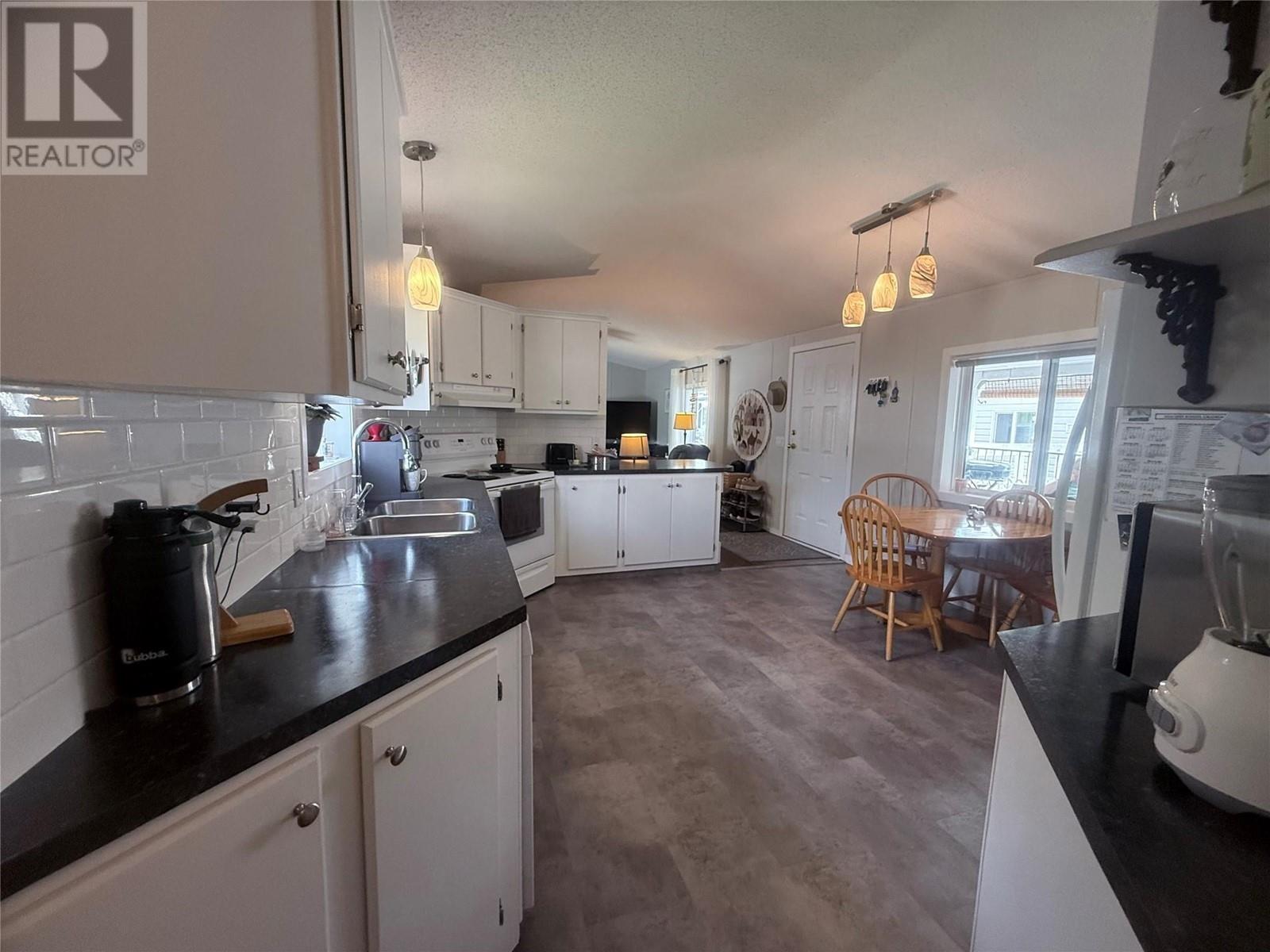 4505 Mclean Creek Road Unit# D22, Okanagan Falls, British Columbia  V0H 1R0 - Photo 3 - 10347256