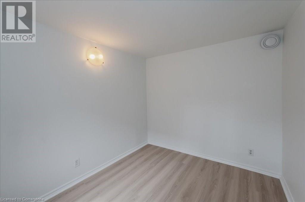 195 Lancaster Street E, Kitchener, Ontario  N2H 1M9 - Photo 40 - 40719125