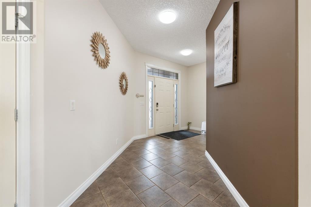 Property at 107 east lakeview Court image 3