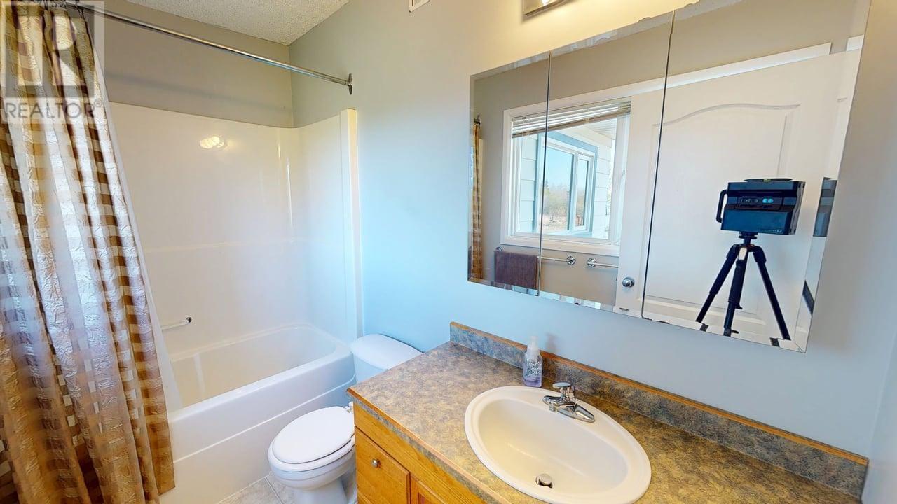13556 N 29 Highway, Charlie Lake, British Columbia  V1J 8J4 - Photo 19 - R3004401