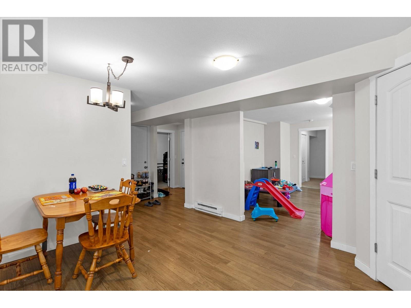 2024 Wilkinson Street, Kelowna, British Columbia  V1Y 3Z8 - Photo 44 - 10347788
