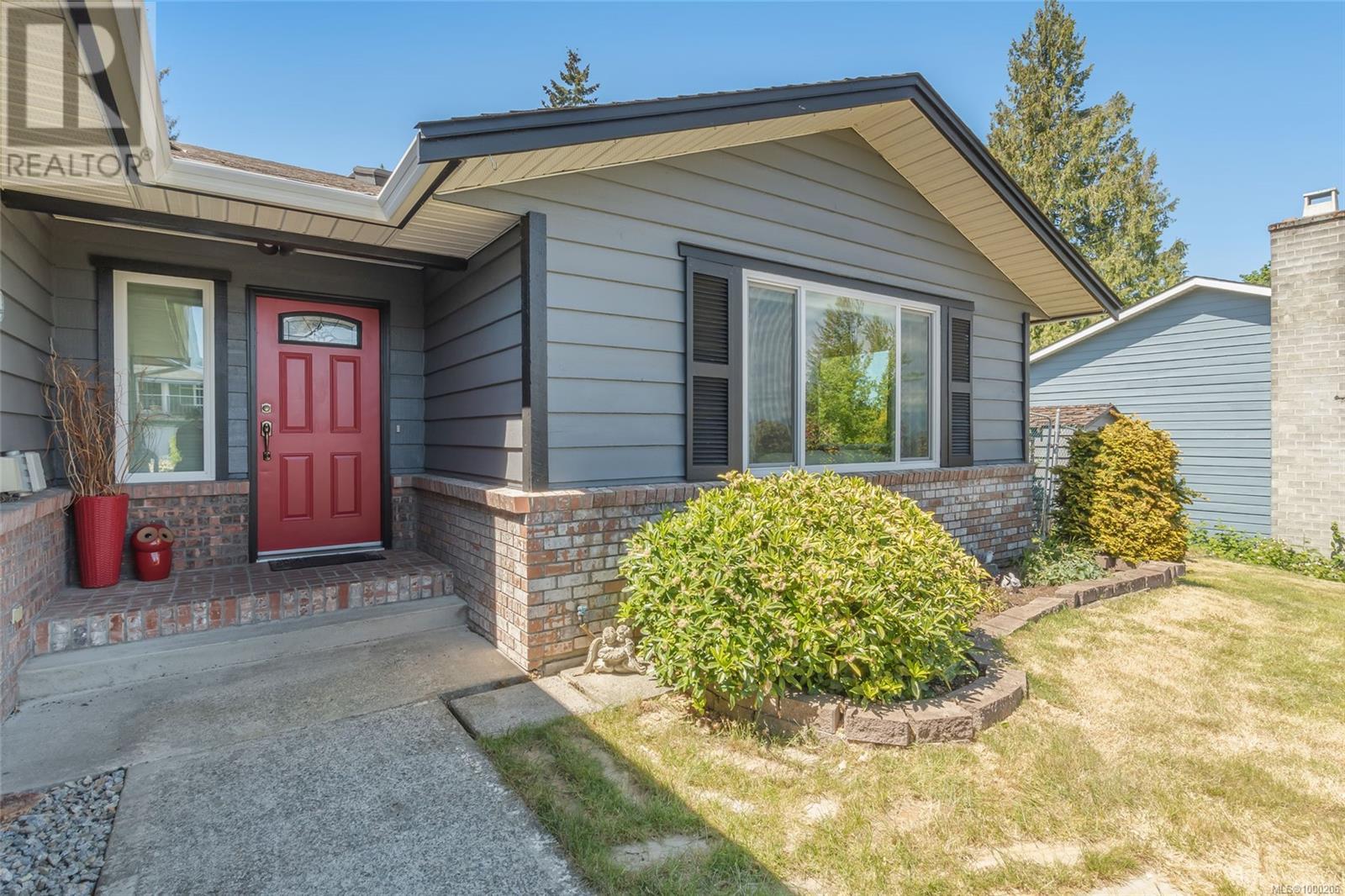 Property at 5951 Schooner Way image 2
