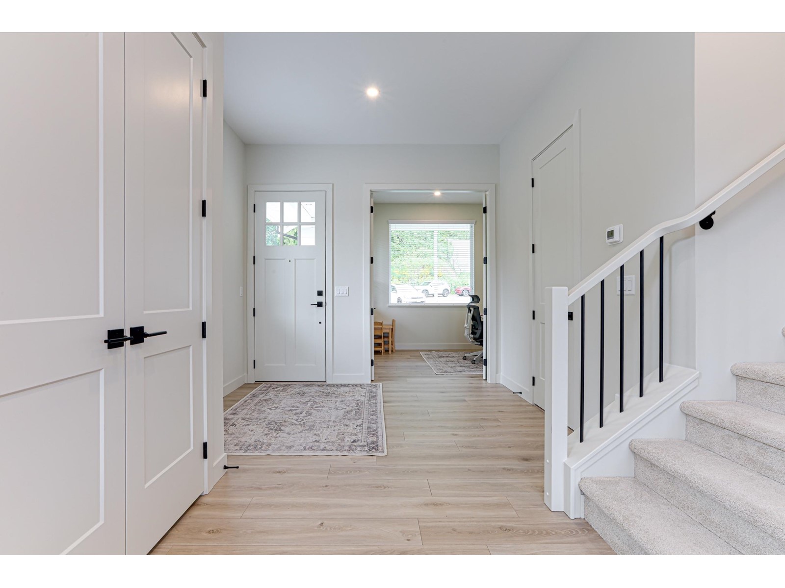 31500 Burnham Place, Mission, British Columbia  V4S 0E8 - Photo 3 - R3004389