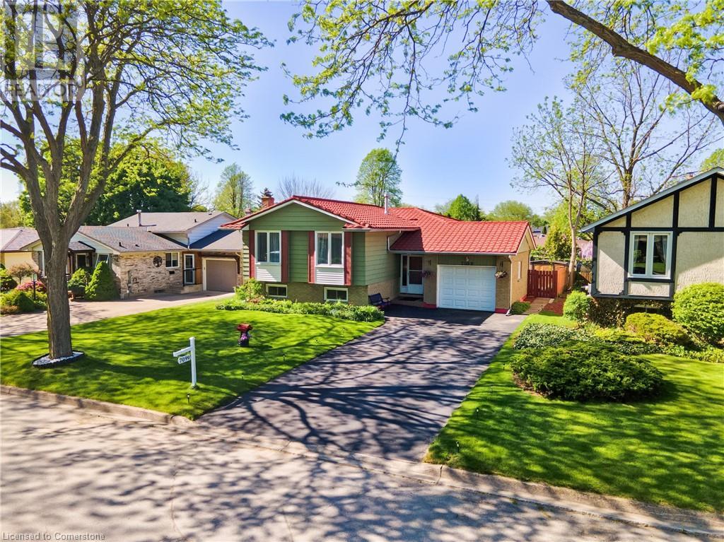 7099 Rosseau Place, Niagara Falls, Ontario  L2J 3V1 - Photo 1 - 40730260