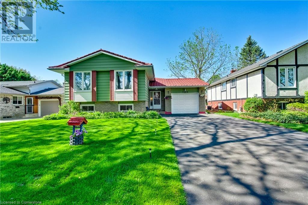 7099 Rosseau Place, Niagara Falls, Ontario  L2J 3V1 - Photo 2 - 40730260