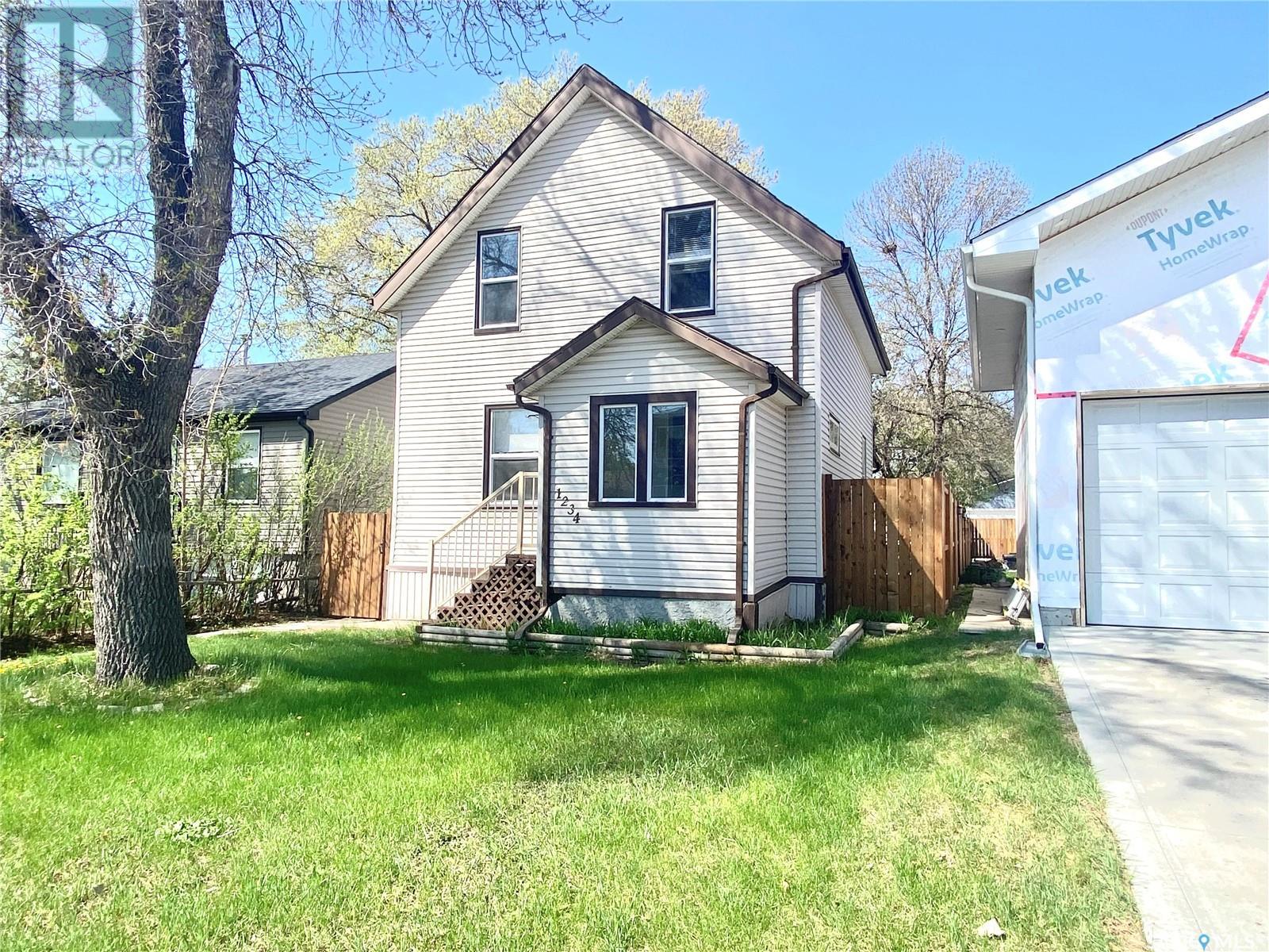1234 Royal STREET, Regina, Saskatchewan