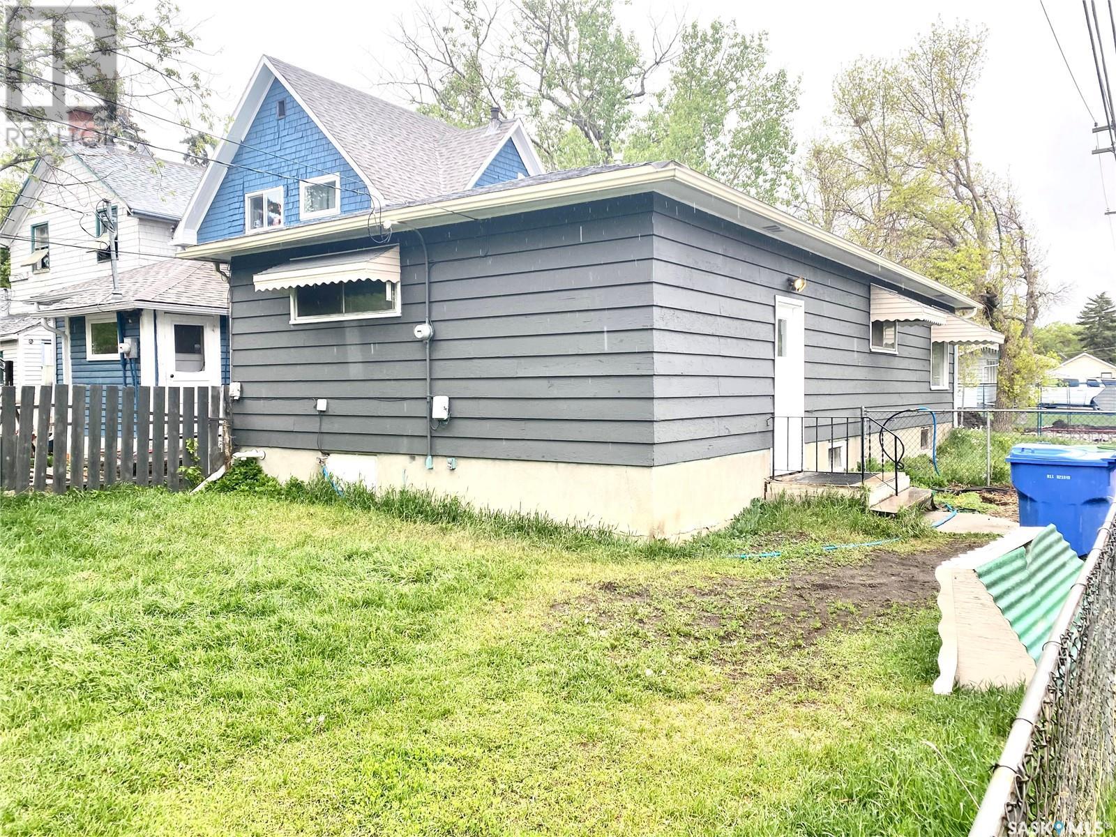 1376 Montague Street, Regina, Saskatchewan  S4T 3H9 - Photo 4 - SK006498
